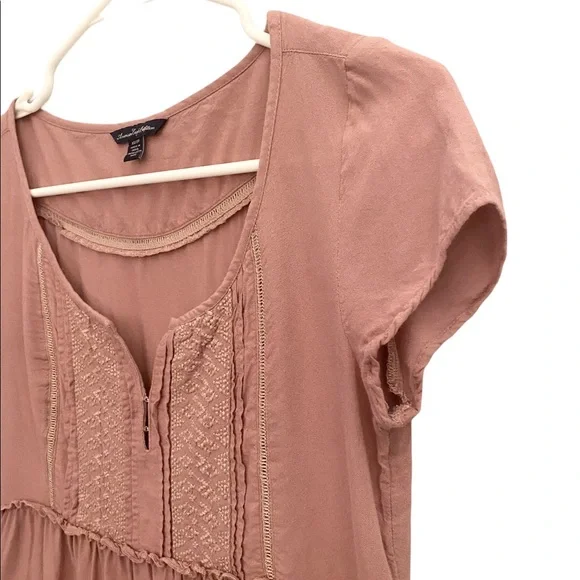 🛑SOLD ON MERCARI🛑 American Eagle Outfitters Top Short Sleeves Boho Size XS EUC - Picture 3 of 8